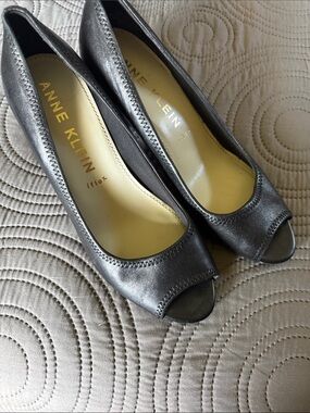 Anne Klein Metallic Black Peep-Toe Heels